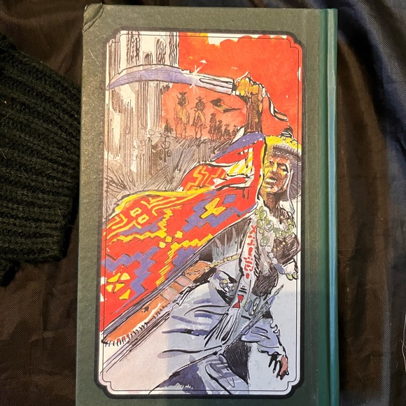 Shelf Display Books - Picture 16 of 16